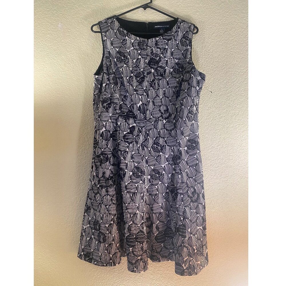 American Living White/black pattern sleeveless fitted flair dress size 16